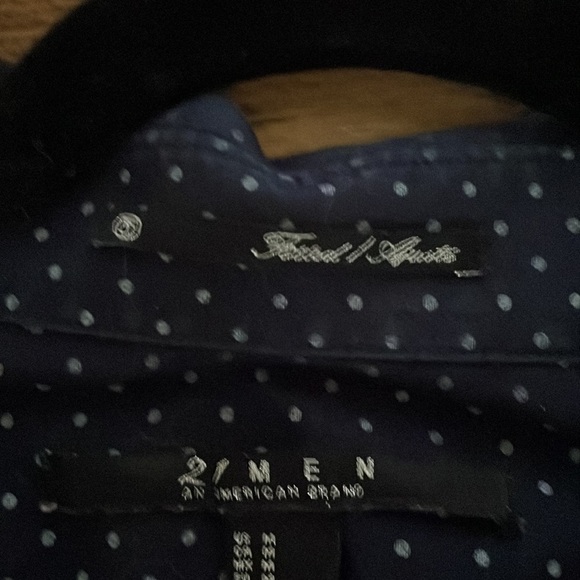 21 Men long sleeve button down polka dot shirt - Picture 7 of 8